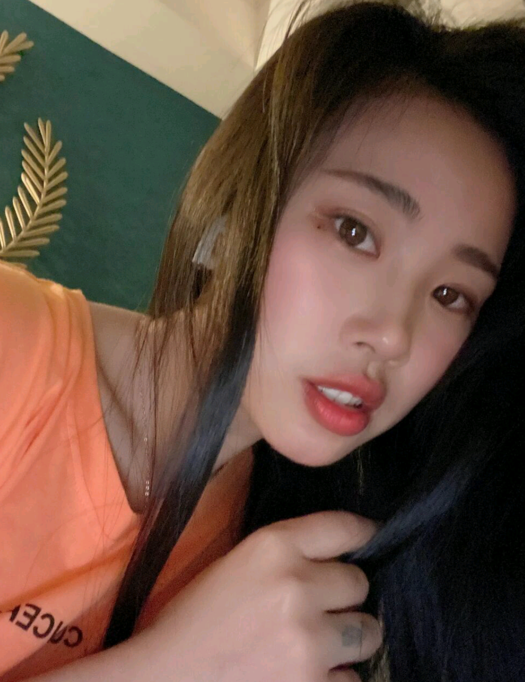 合肥学生妹，素颜粉嫩